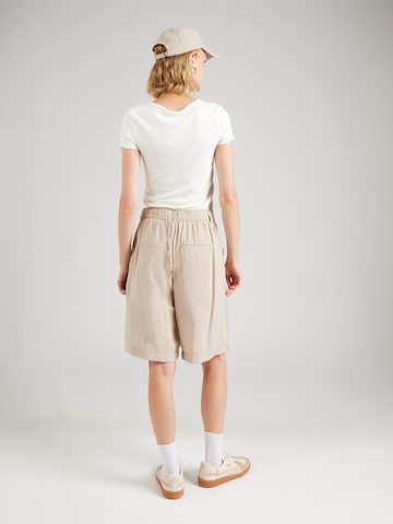 QS Loose fit Pleat-front trousers in Beige