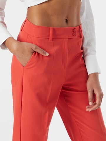 Someday Regular Pleated Pants in Red