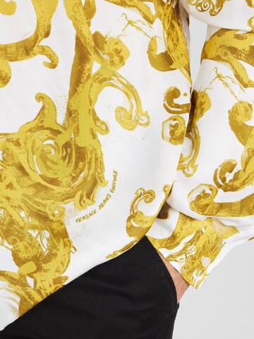Versace Jeans Couture Mugav suurus Triiksärk, värv valge