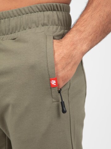 regular Pantaloni 'Wilton' di Gorilla Wear in verde