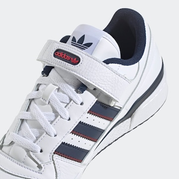 Baskets basses 'Forum' ADIDAS ORIGINALS en blanc