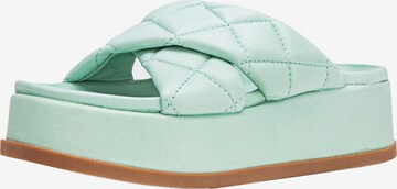 INUOVO Mules in Green: front