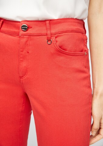 COMMA Slimfit Jeans in Rood