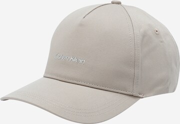 Casquette Calvin Klein en gris : devant