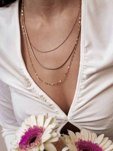 Collana 'Fine Triple Layer' di Hey Happiness in oro