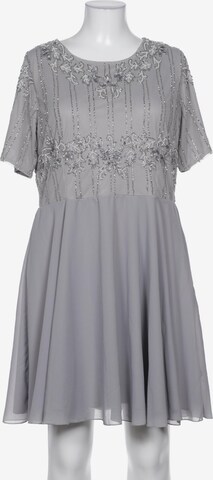 LACE & BEADS Kleid 4XL in Grau: predná strana