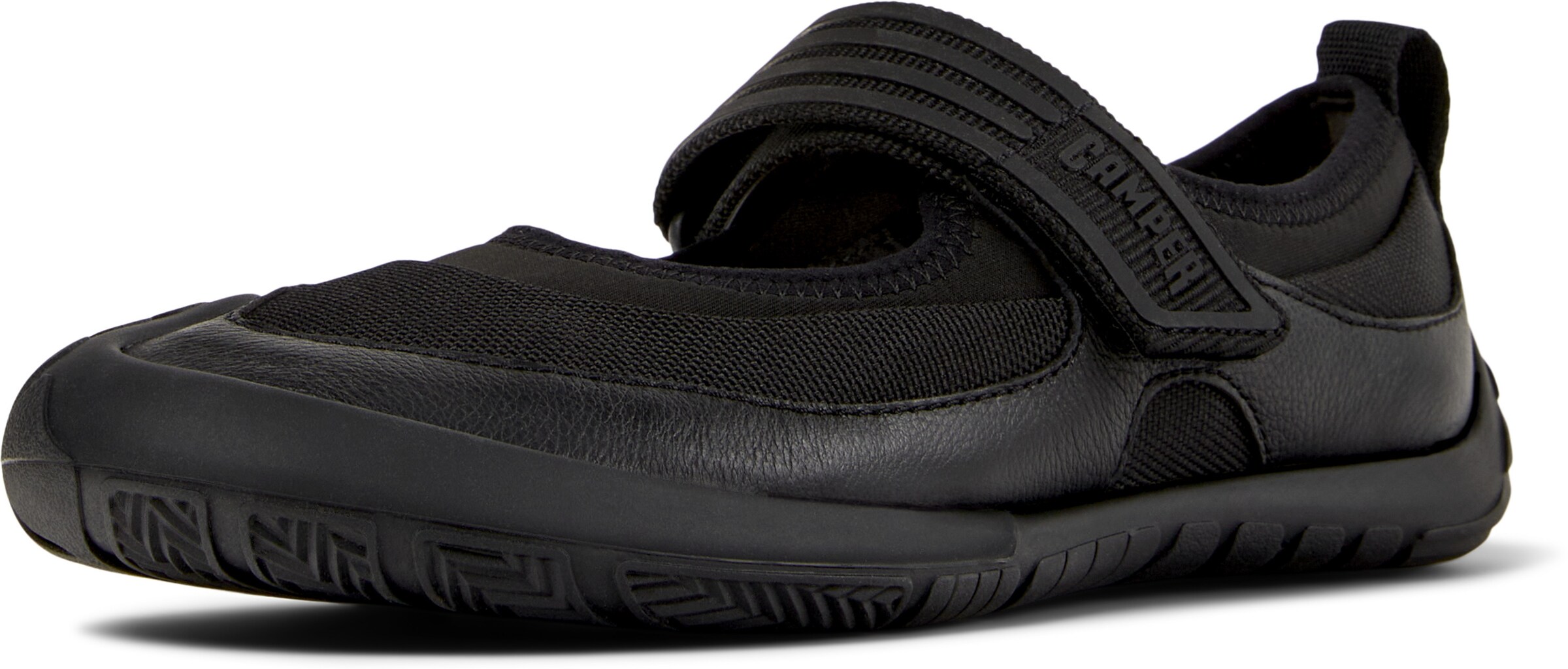 CAMPER Ballerina met riempjes 'Peu Path' in Zwart: voorkant