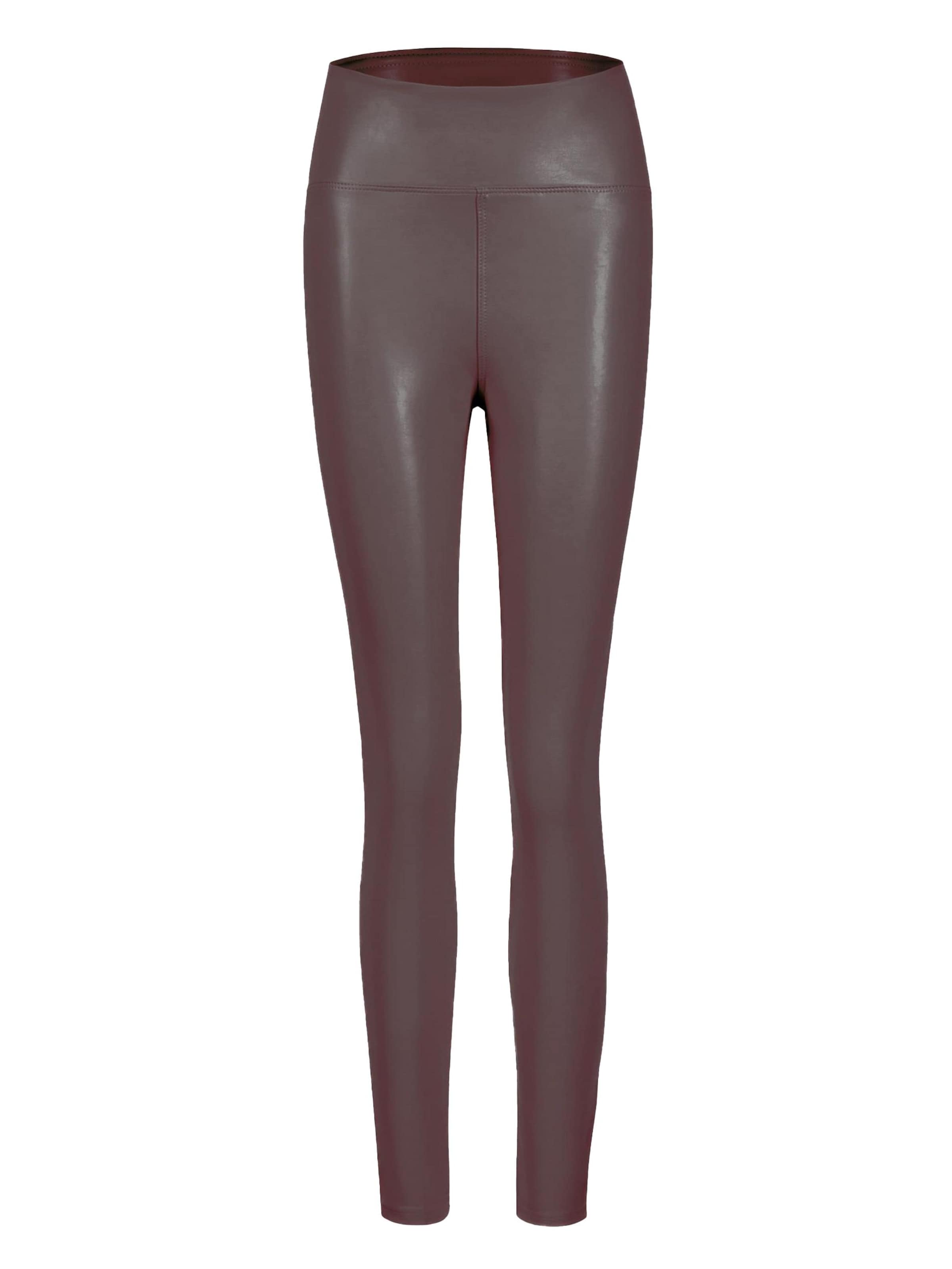 SASSYCLASSY Pants in Brown: front