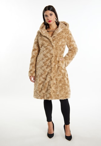 Cappotto invernale di faina in beige