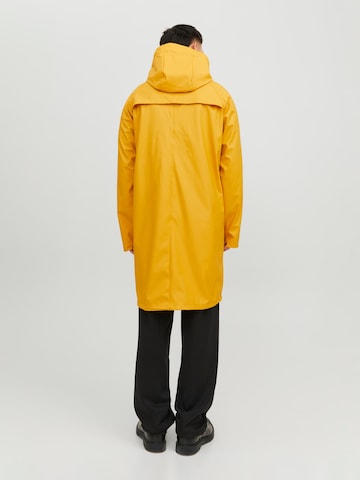 Manteau mi-saison 'URBAN' JACK & JONES en jaune