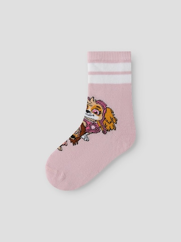 NAME IT - Calcetines 'NMFSASSA PAW' en gris