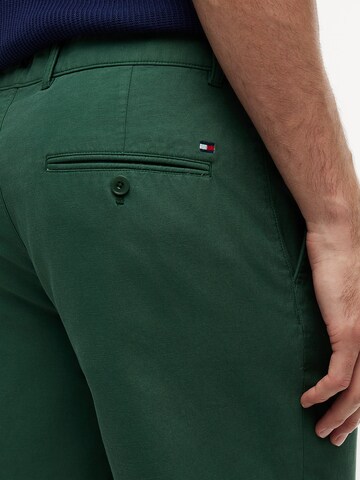 TOMMY HILFIGER Regular Chino 'Dover' in Groen