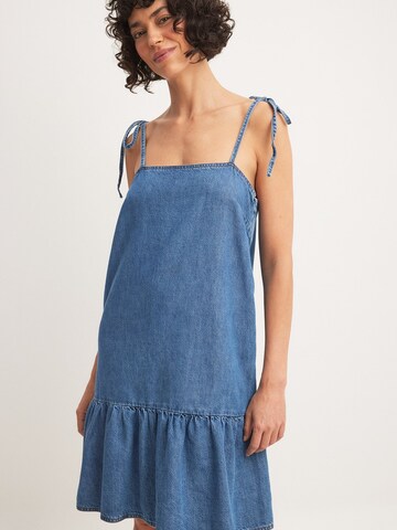 NA-KD Kleid in Blau: Vorderseite
