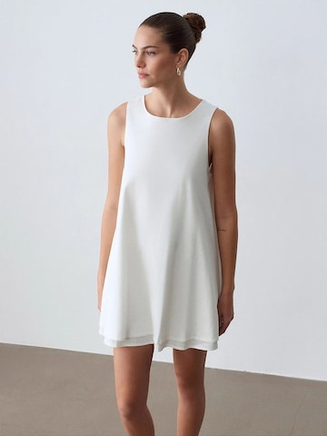 Dilvin - Vestido 'Mini' em branco