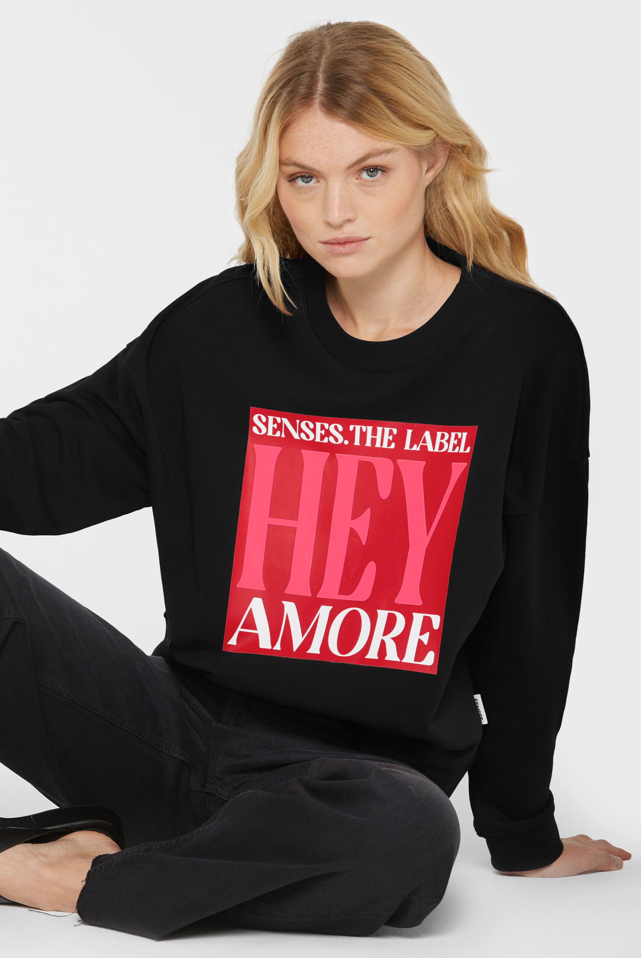 SENSES.THE LABEL Sweatshirt in Black: front