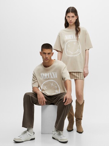 Pull&Bear Тениска в бежово