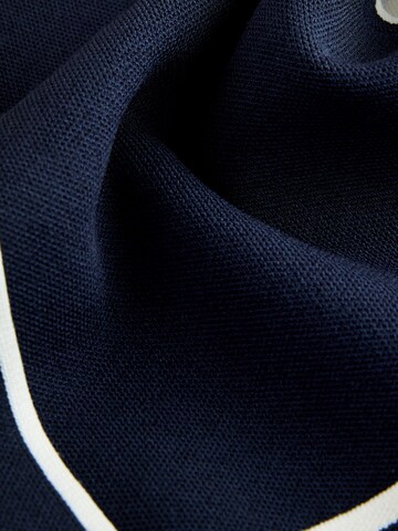 Next Vest in Blue