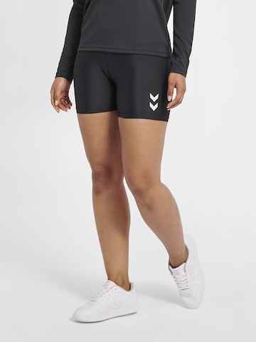 Hummel Slimfit Sportshorts 'Tola' in Schwarz: predná strana