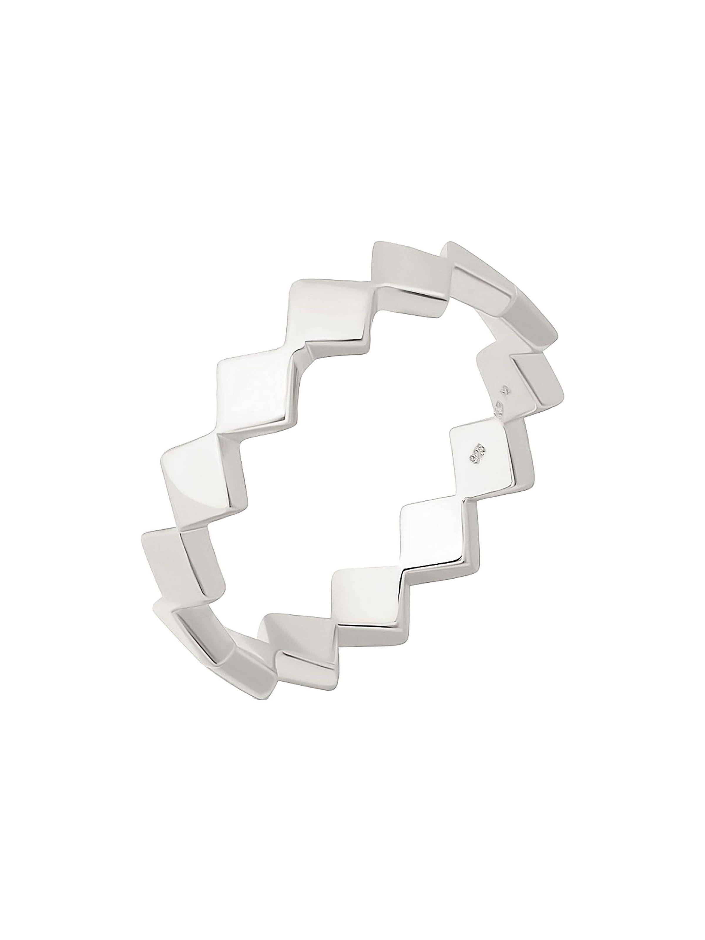 Bague caï en blanc