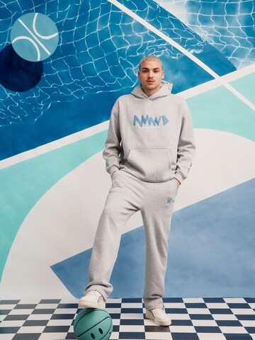 ABOUT YOU Limited Regular Sweatpants 'Tyler' NMWD by WILSN in Grau: predná strana