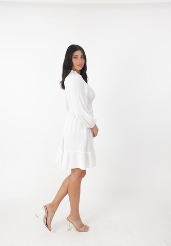 Elara Kjole i hvid