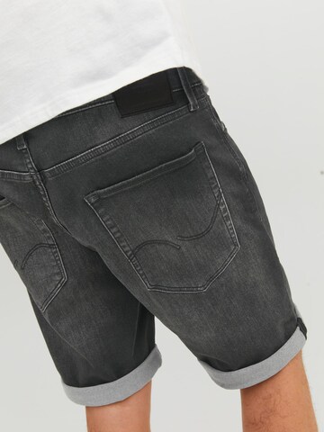 JACK & JONES Regular Shorts in Grau