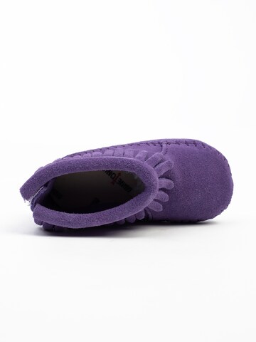 Minnetonka First-step shoe 'Back Flap' in Purple