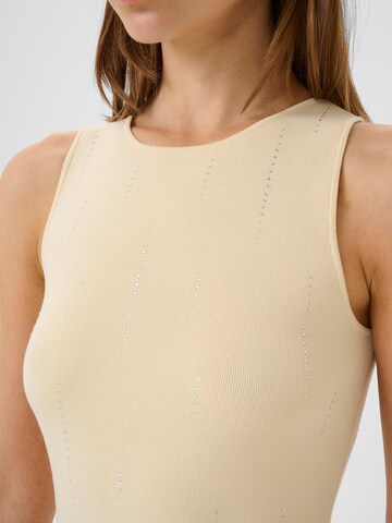 Gestuz Neuletoppi 'GZSaya' värissä beige