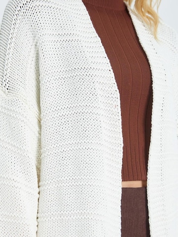 Cardigan 'Strickjacken' MixRay en blanc