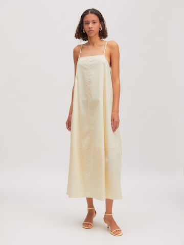 EDITED Kleid 'Eve' in Weiß: Vorderseite