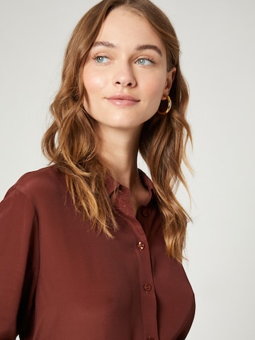 Guido Maria Kretschmer Women Blouse 'Lacey' in Brown