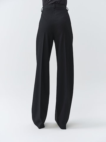 MB by Marta Buzolic Loosefit Hose‌‌‌‌‌ in Grau