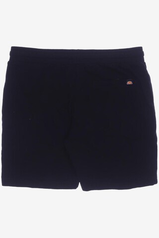 ELLESSE Shorts in 33 in Black