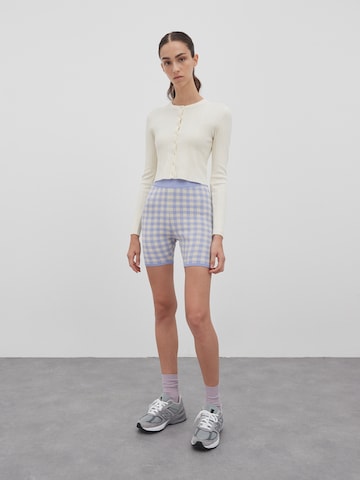 Skinny Pantaloni 'Saida' di EDITED in blu