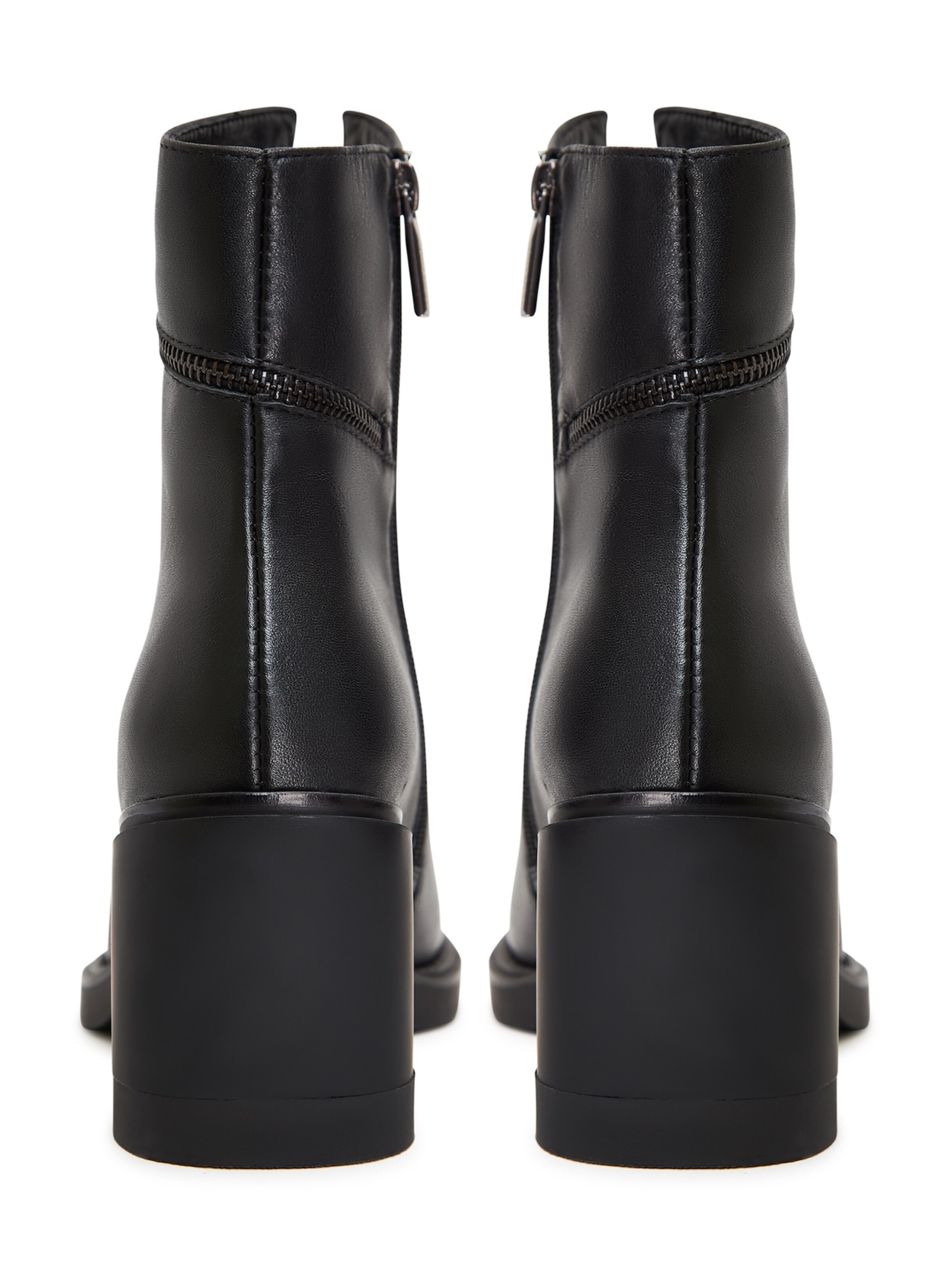CESARE GASPARI Booties in Black