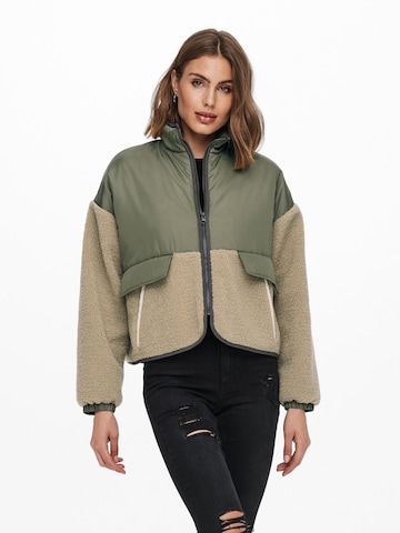 Veste mi-saison 'ARIKO' ONLY en vert : devant