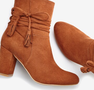 LASCANA Ankle Boots in Brown