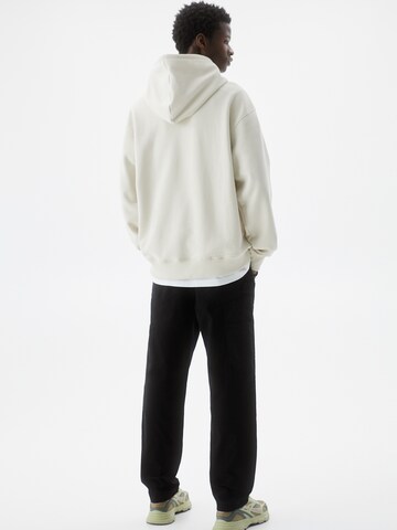 Sweat-shirt Pull&Bear en blanc