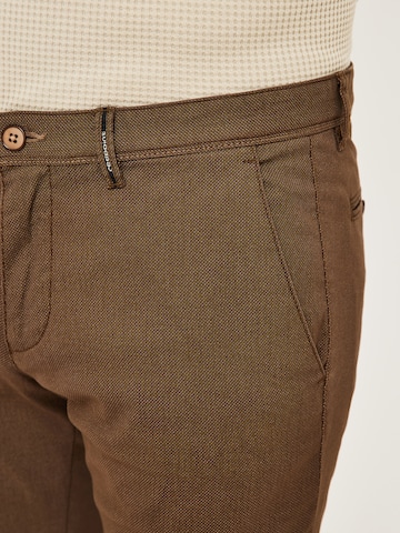 REDPOINT Slimfit Chinohose in Braun