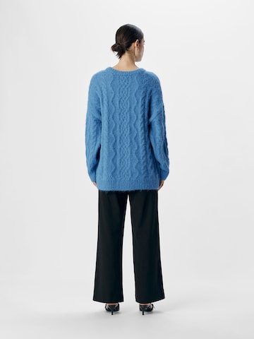 OBJECT Oversized sweater in Blue