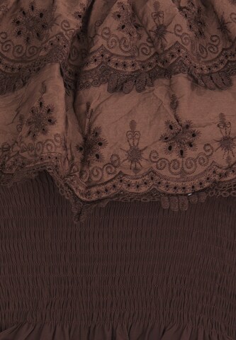 IZIA - Blusa em castanho