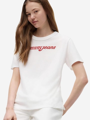 Maglietta 'DW0DW22812' di Tommy Jeans in bianco
