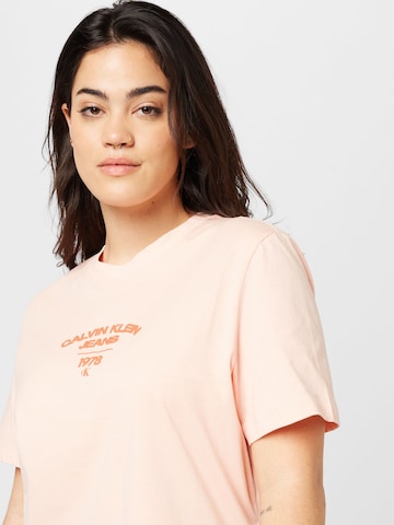 Calvin Klein Jeans Curve T-Shirt in Orange
