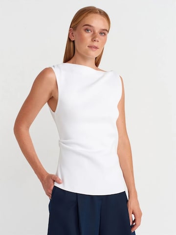 Tops en tricot Dilvin en blanc : devant