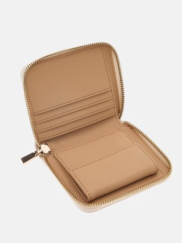 GUESS Wallet 'Neda' in Beige
