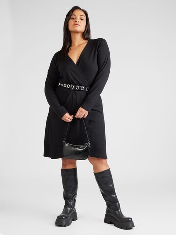 Vero Moda Curve - Vestido 'BELLA' em preto