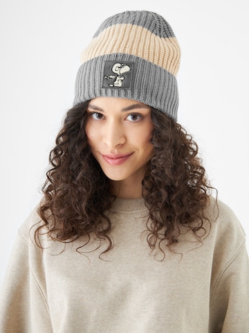 CODELLO Beanie in Grey: front