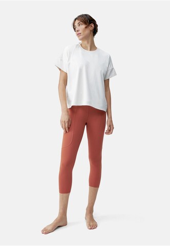 T-shirt fonctionnel 'Mayumi' Born Living Yoga en blanc