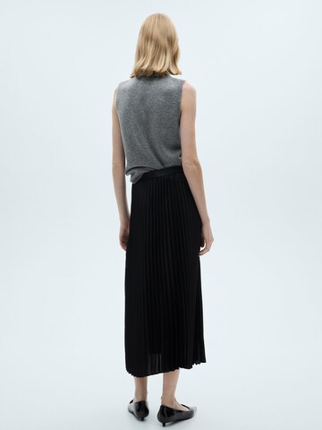 MANGO Skirt 'Plisado' in Black