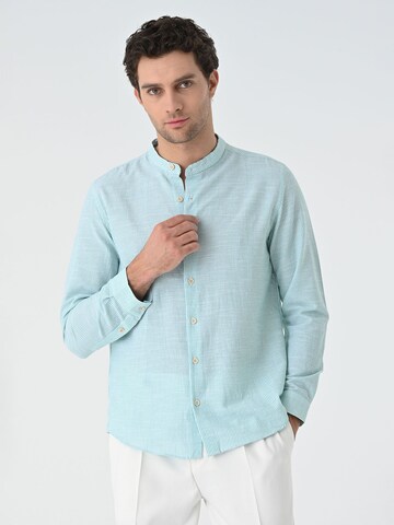 Antioch Regular fit Button Up Shirt in Green